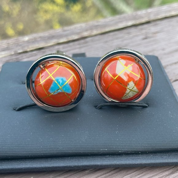 New Red Spinning World Cufflinks with Cufflink Case - Picture 1 of 7